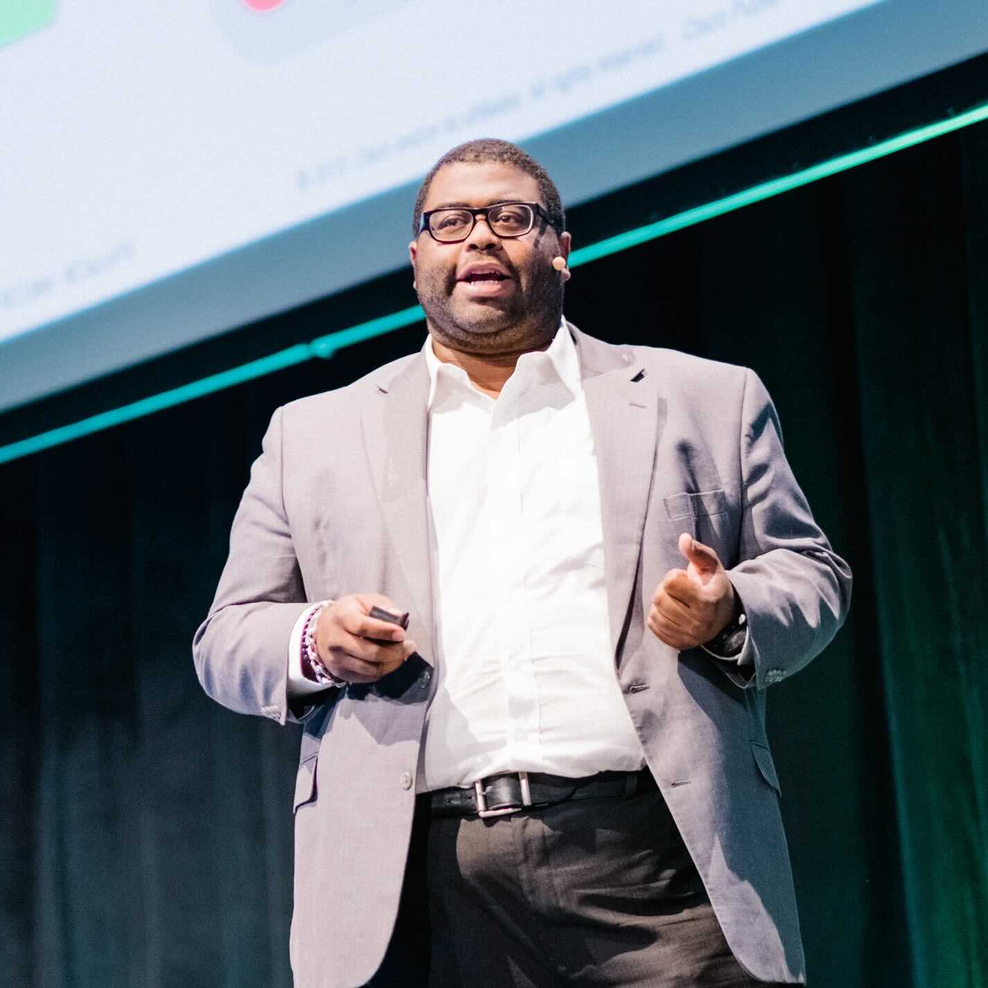 Portrait of Karl Lewis